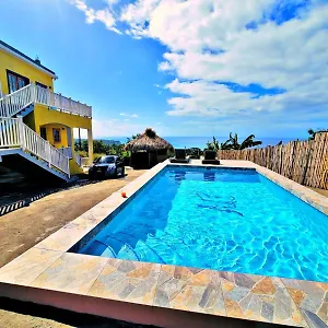desired-view.comcaribbean.com/