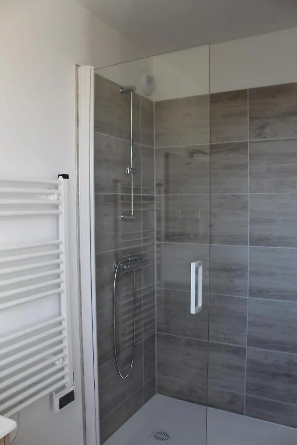 Immeuble Renove Au Centre D'Auch. Apartment